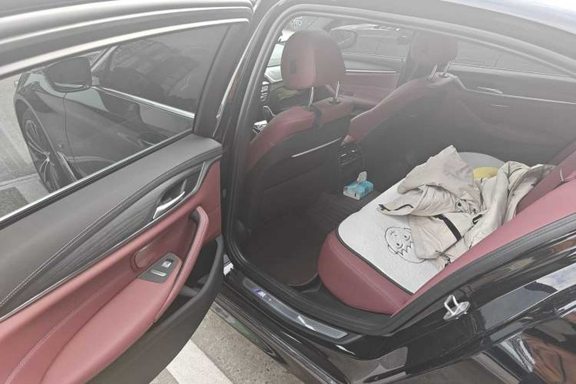 Used BMW 5 Series 2023 530Li Leading Model M Sport Package Left Rear Seat