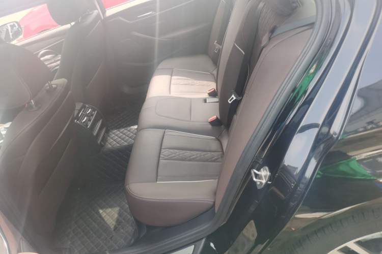 Used BMW 5 Series 2023 530Li Leading Edition Luxury Package Left Rear Seat