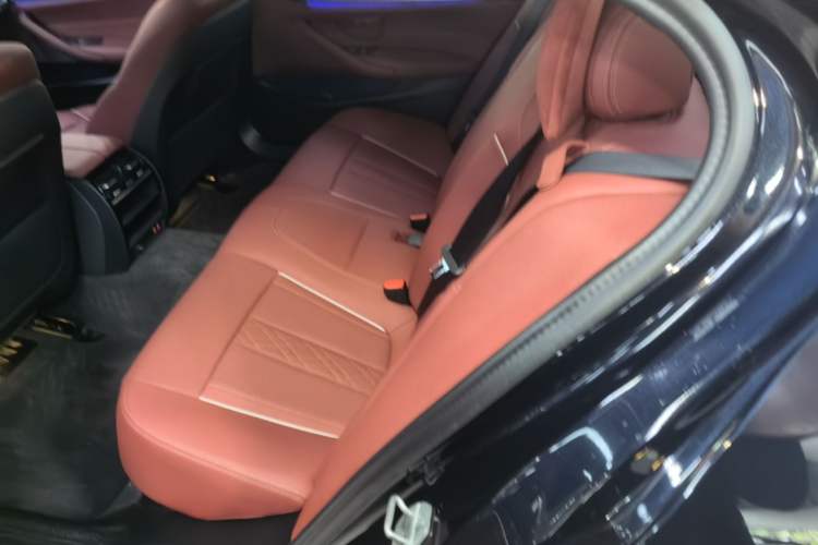 Used BMW 5 Series 2023 530Li Leading Model M Sport Package Left Rear Seat
