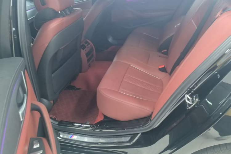 Used BMW 5 Series 2023 530Li Leading Model M Sport Package Left Rear Seat