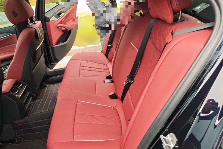 Used BMW 5 Series 2023 530Li Leading Model M Sport Package Left Rear Seat