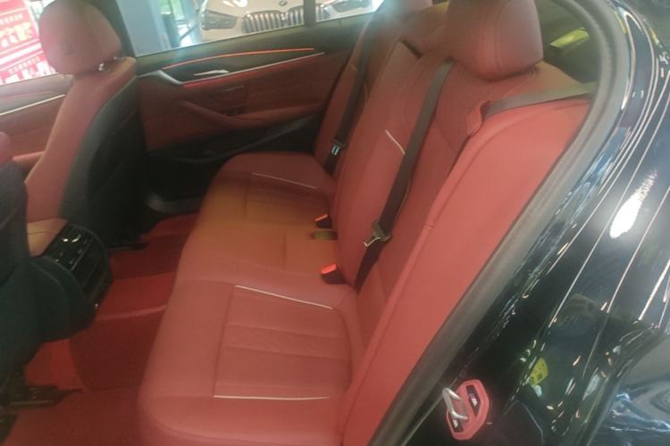 Used BMW 5 Series 2023 530Li Leading Model M Sport Package Left Rear Seat