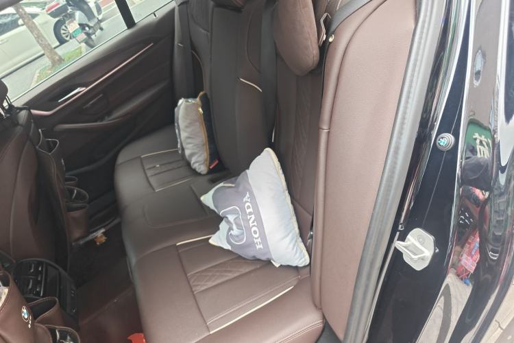 Used BMW 5 Series 2023 530Li Leading Model M Sport Package Left Rear Seat