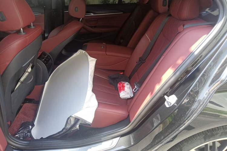 Used BMW 5 Series 2023 530Li Leading Model M Sport Package Left Rear Seat
