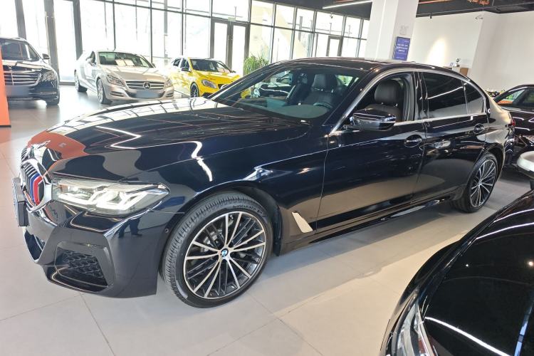 Used BMW 5 Series 2023 530Li Leading Model M Sport Package Left Side