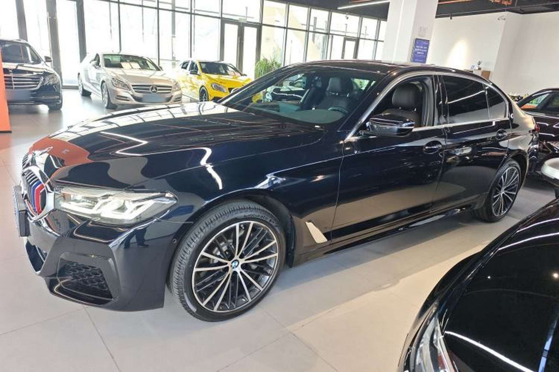 Used BMW 5 Series 2023 530Li Leading Model M Sport Package Left Side