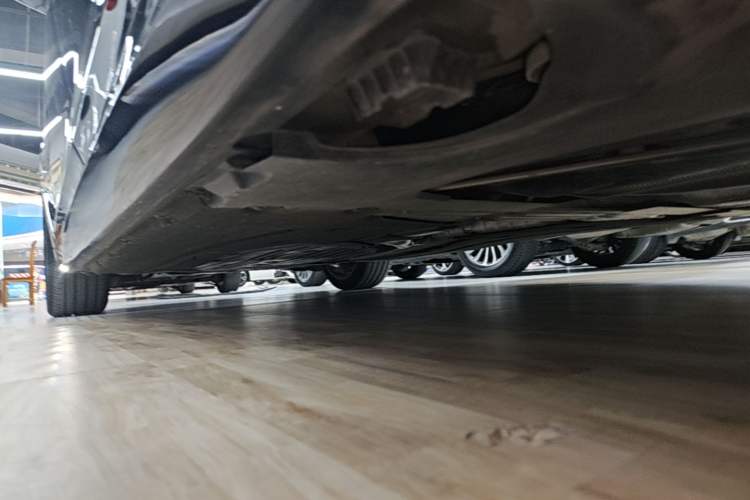 Used BMW 5 Series 2023 530Li Leading Model M Sport Package Left Side Sill