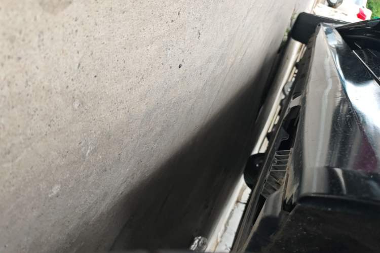 Used BMW 5 Series 2023 530Li Leading Edition Luxury Package Left Side Sill