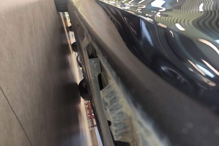 Used BMW 5 Series 2023 530Li Leading Model M Sport Package Left Side Sill