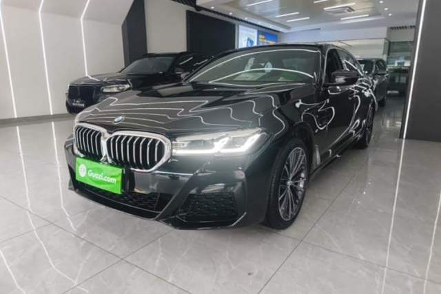 Ojetý BMW 5 Series 2023 530Li Leading Model M Sport Package