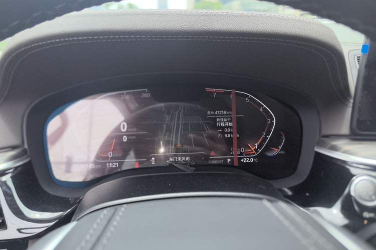 Used BMW 5 Series 2023 Facelifted 530Li Leading Luxury Package Odometer Close Up