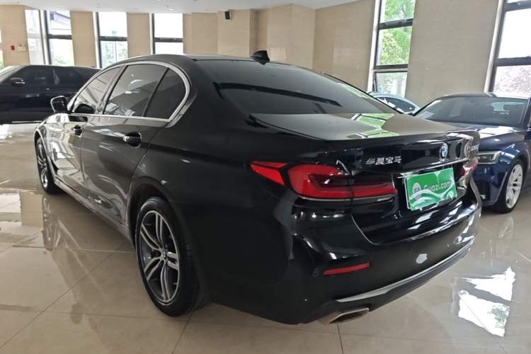 Used BMW 5 Series 2023 530Li Leading Edition Luxury Package Rear Left 45 Deg