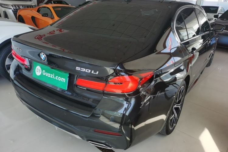 Used BMW 5 Series 2023 530Li Luxury Edition M Sport Package Rear Right 45 Deg
