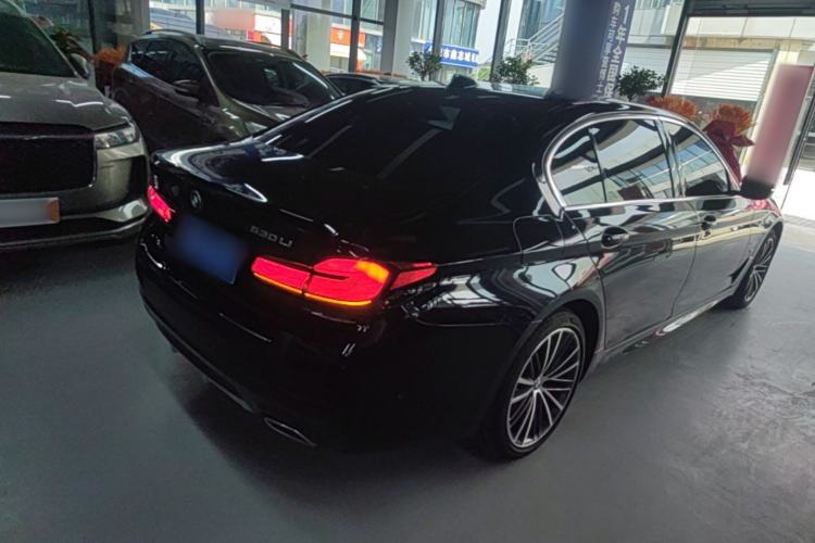 Used BMW 5 Series 2023 Restyled 530Li Leading Edition M Sport Package Rear Right 45 Deg