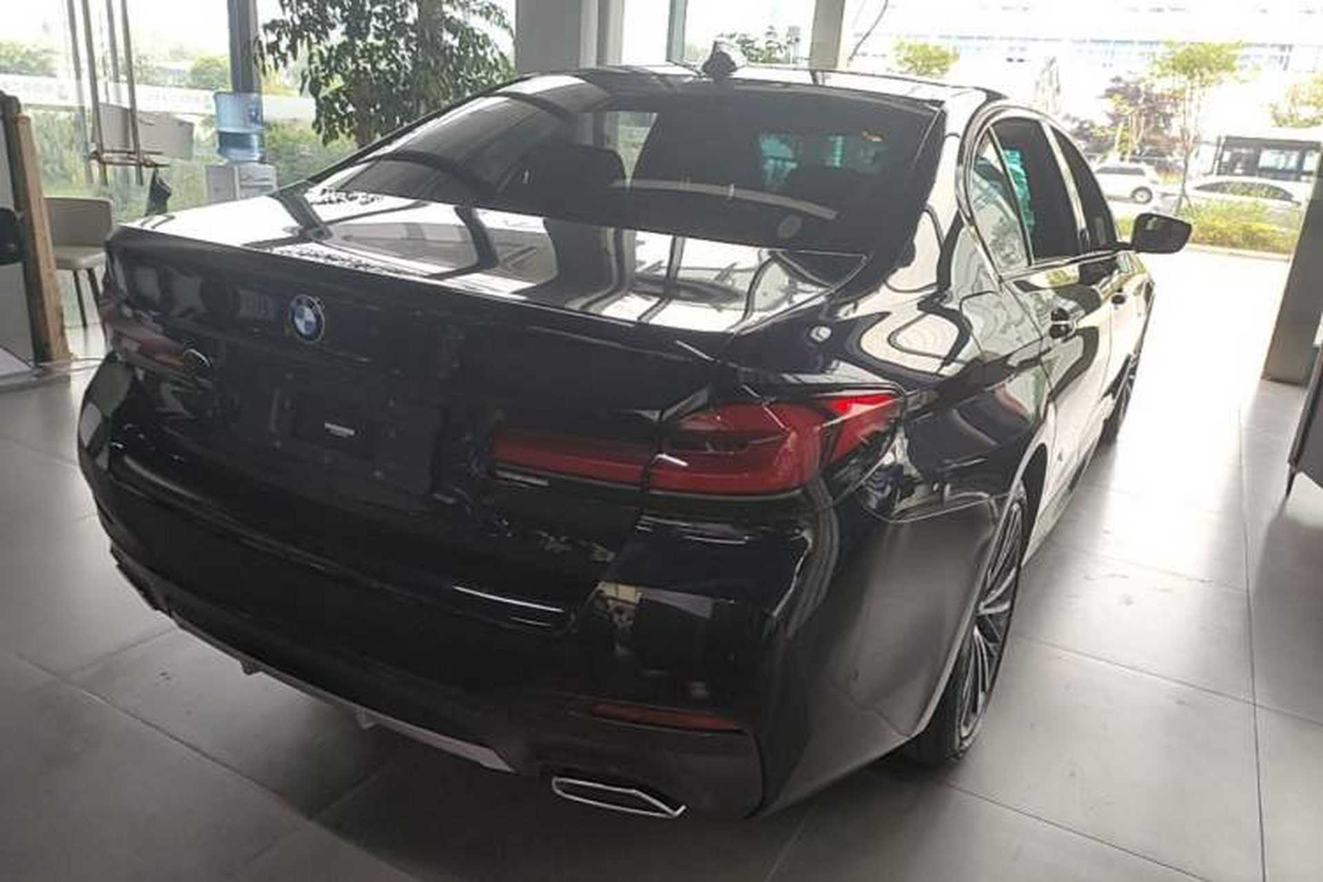 Used BMW 5 Series 2023 530Li Leading Model M Sport Package Rear Right 45 Deg