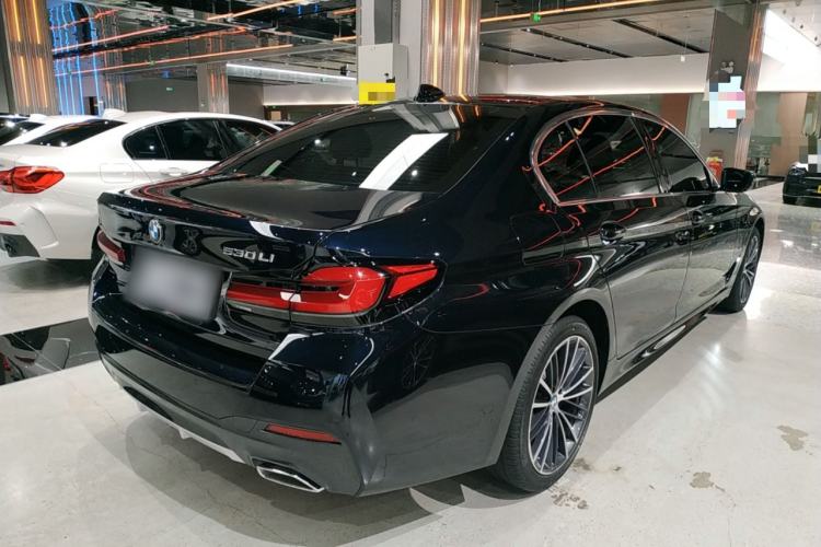Used BMW 5 Series 2023 530Li Leading Model M Sport Package Rear Right 45 Deg