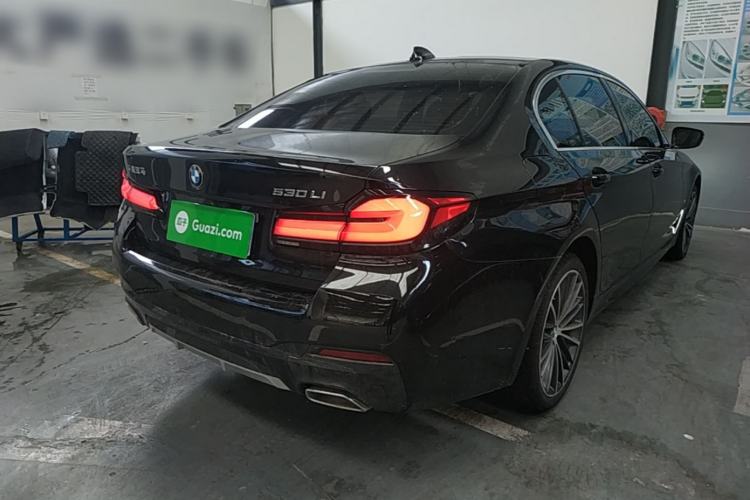 Used BMW 5 Series 2023 530Li Leading Model M Sport Package Rear Right 45 Deg