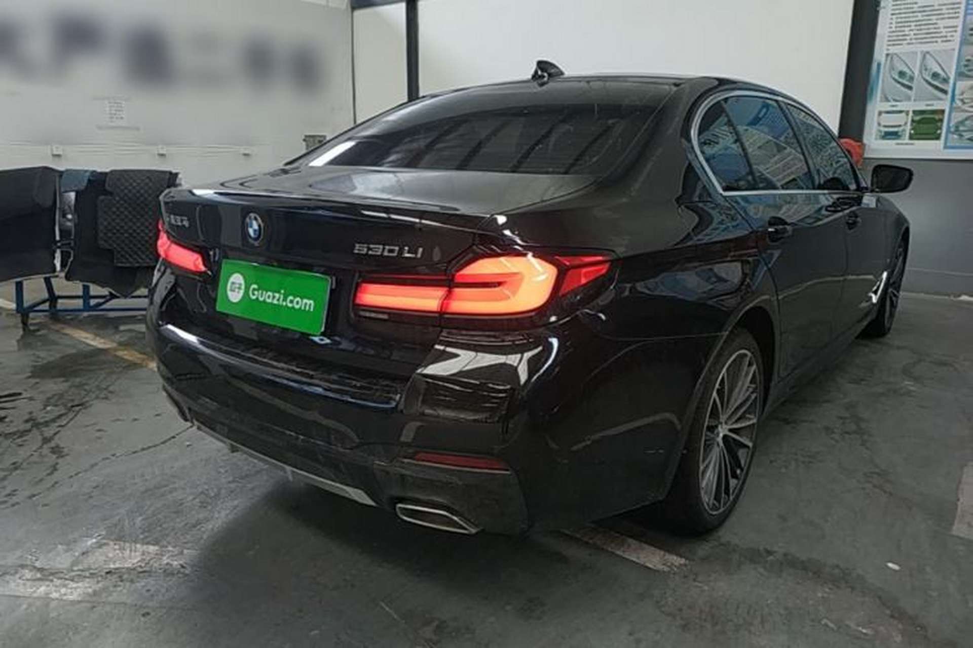 Used BMW 5 Series 2023 530Li Leading Model M Sport Package Rear Right 45 Deg