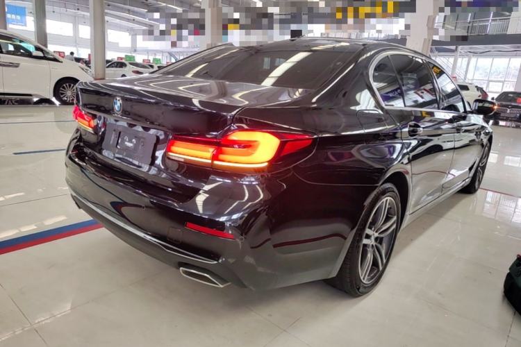 Used BMW 5 Series 2023 530Li xDrive Luxury Package Rear Right 45 Deg