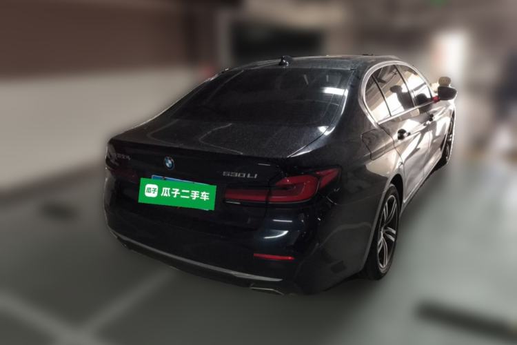 Used BMW 5 Series 2023 530Li Leading Edition Luxury Package Rear Right 45 Deg