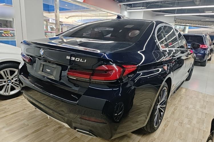 Used BMW 5 Series 2023 530Li Leading Model M Sport Package Rear Right 45 Deg