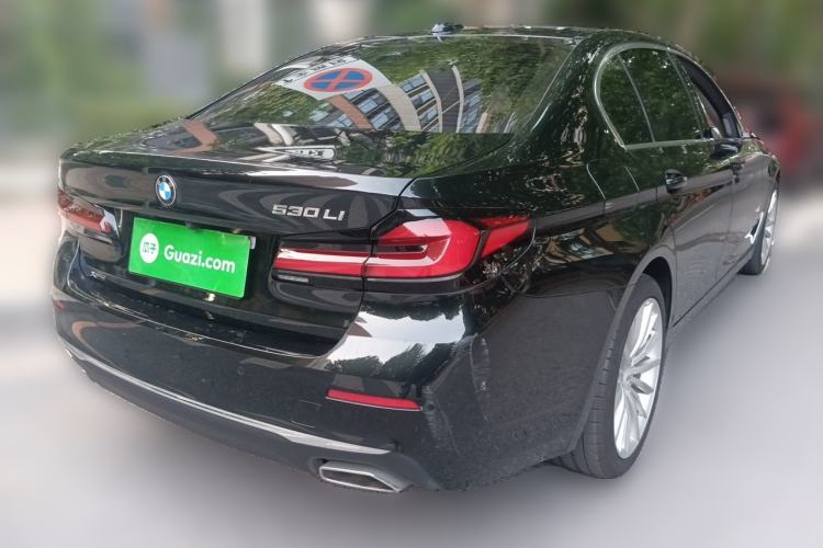 Used BMW 5 Series 2023 530Li xDrive Luxury Package Rear Right 45 Deg
