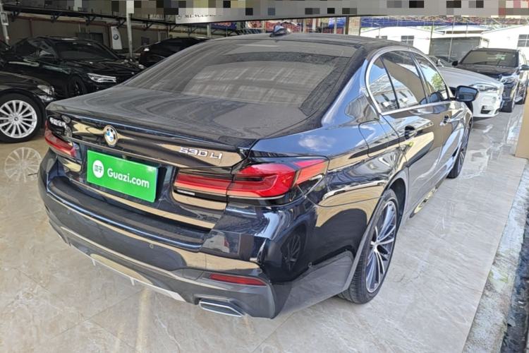 Used BMW 5 Series 2023 530Li Leading Model M Sport Package Rear Right 45 Deg