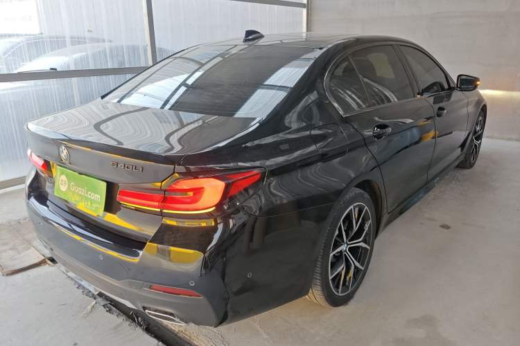 Used BMW 5 Series 2023 530Li Luxury Edition M Sport Package Rear Right 45 Deg