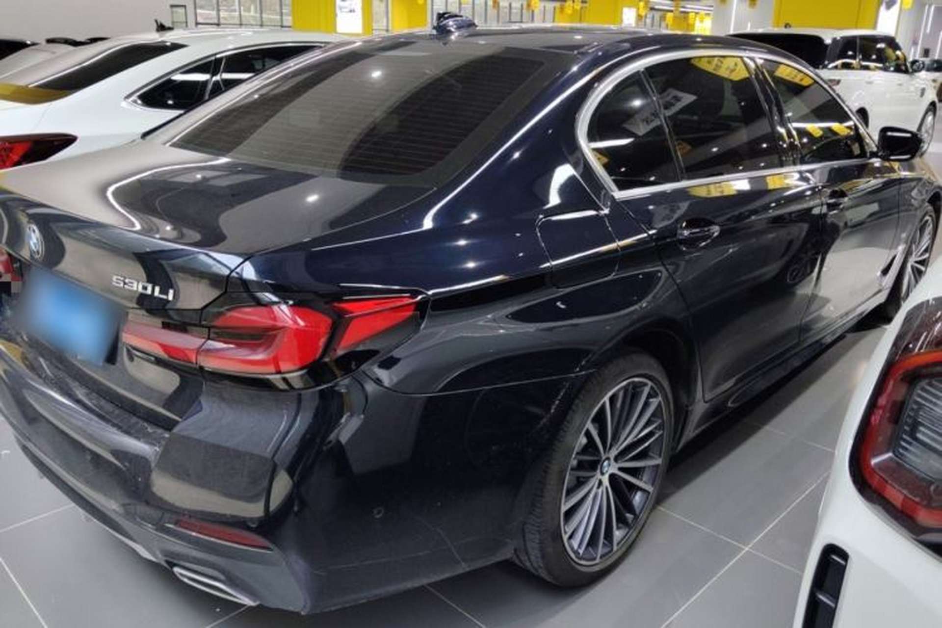 Used BMW 5 Series 2023 530Li Leading Model M Sport Package Rear Right 45 Deg