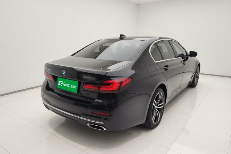 Used BMW 5 Series 2023 530Li Leading Edition Luxury Package Rear Right 45 Deg
