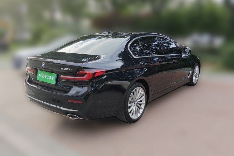 Used BMW 5 Series 2023 530Li Luxury Edition Premium Package Rear Right 45 Deg