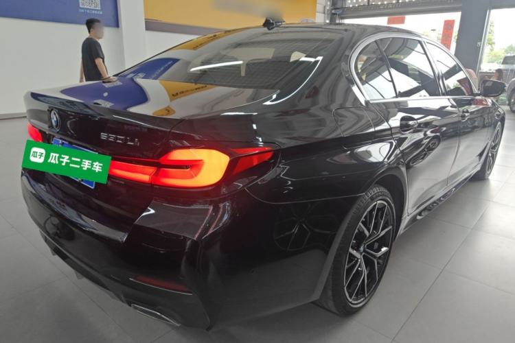 Used BMW 5 Series 2023 530Li Luxury Edition M Sport Package Rear Right 45 Deg