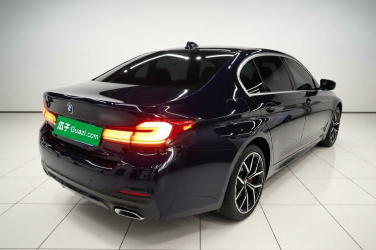 Used BMW 5 Series 2023 530Li Luxury Edition M Sport Package Rear Right 45 Deg
