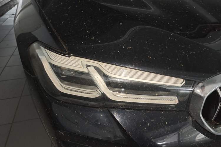 Used BMW 5 Series 2023 530Li Leading Model M Sport Package Right Front Headlight