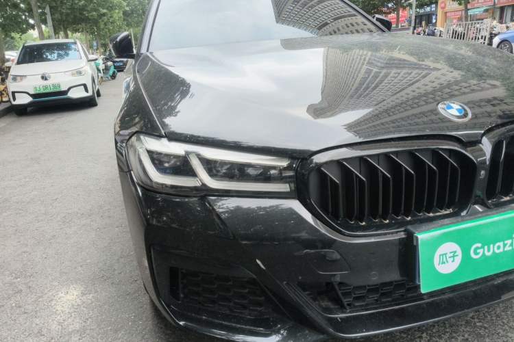 Used BMW 5 Series 2023 530Li Luxury Edition M Sport Package Right Front Headlight