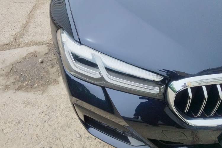Used BMW 5 Series 2023 530Li Leading Model M Sport Package Right Front Headlight