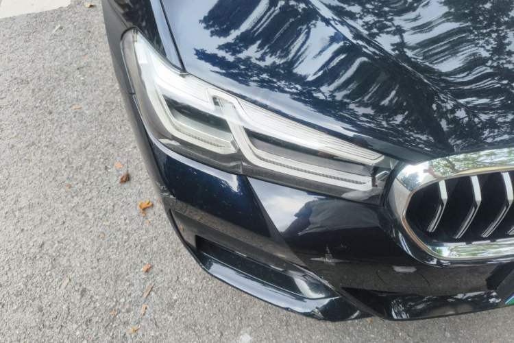Used BMW 5 Series 2023 530Li Luxury Edition M Sport Package Right Front Headlight