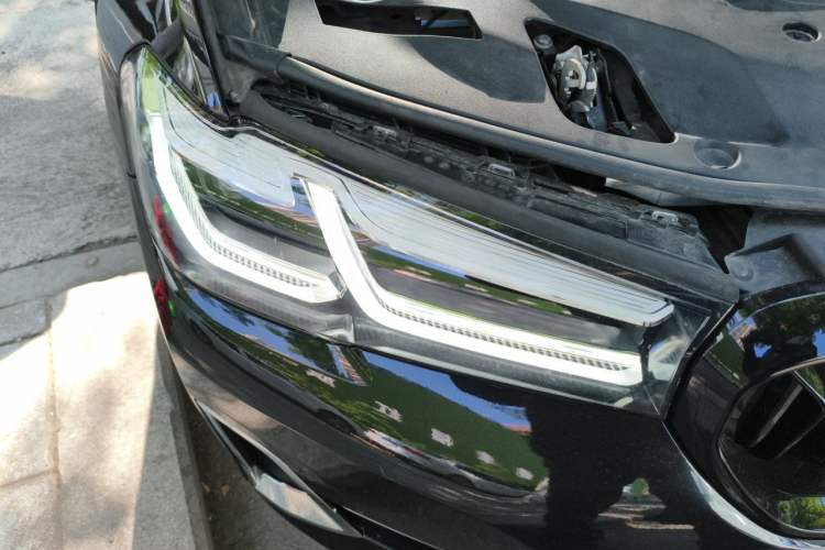 Used BMW 5 Series 2023 530Li Leading Edition Luxury Package Right Front Headlight