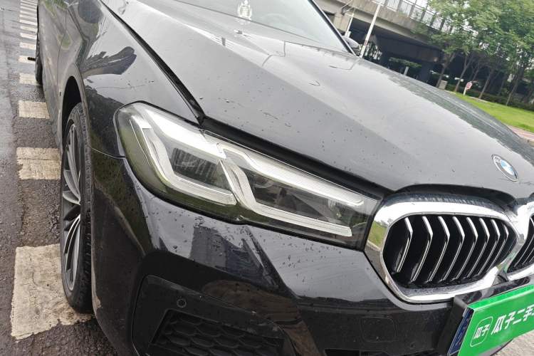 Used BMW 5 Series 2023 530Li Leading Model M Sport Package Right Front Headlight