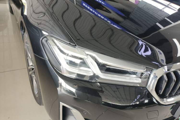 Used BMW 5 Series 2023 530Li Leading Edition Luxury Package Right Front Headlight