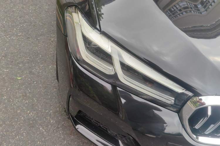 Used BMW 5 Series 2023 530Li Luxury Edition M Sport Package Right Front Headlight