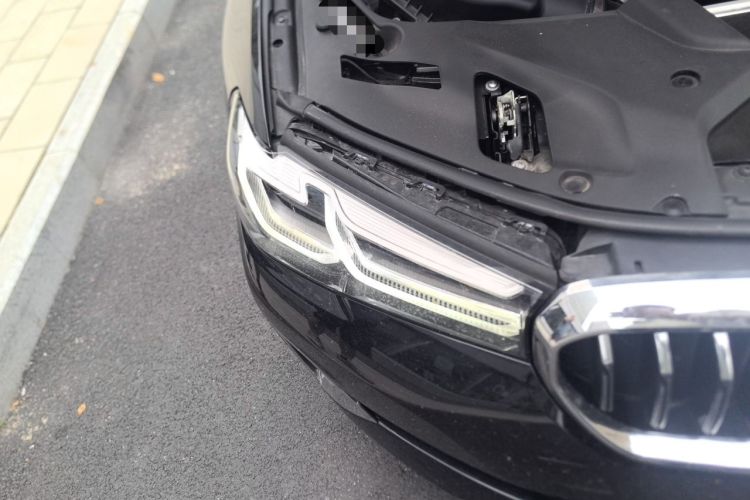 Used BMW 5 Series 2023 Facelifted 530Li Leading Luxury Package Right Front Headlight