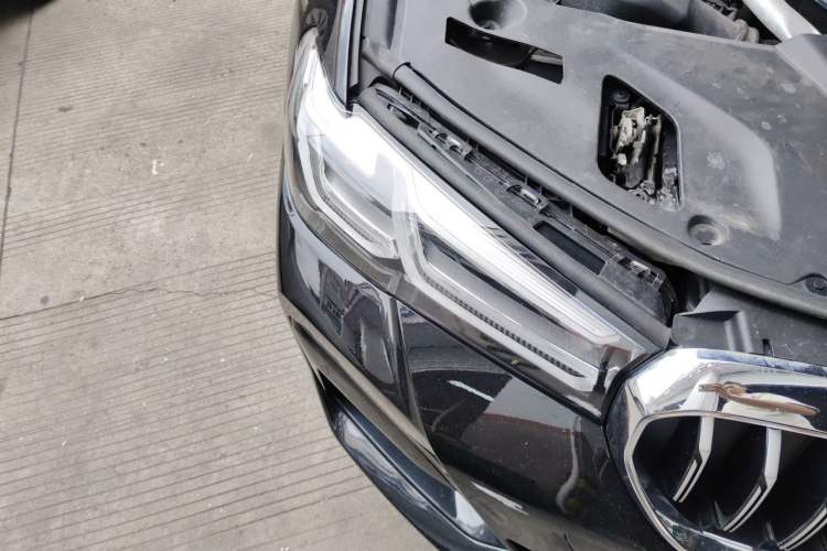 Used BMW 5 Series 2023 530Li Leading Model M Sport Package Right Front Headlight
