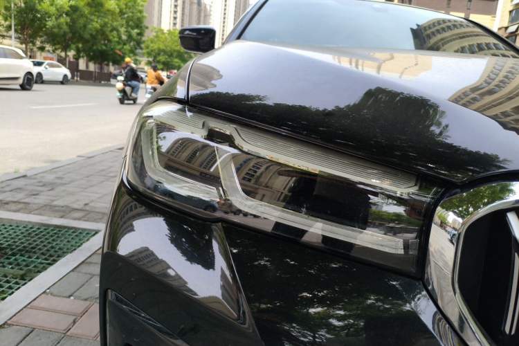 Used BMW 5 Series 2023 530Li Leading Edition Luxury Package Right Front Headlight