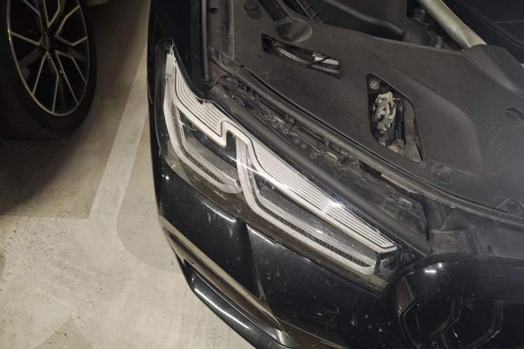 Used BMW 5 Series 2023 530Li Leading Edition Luxury Package Right Front Headlight