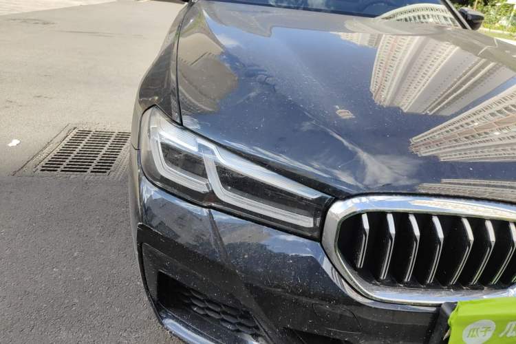 Used BMW 5 Series 2023 Restyled 530Li Leading Edition M Sport Package Right Front Headlight