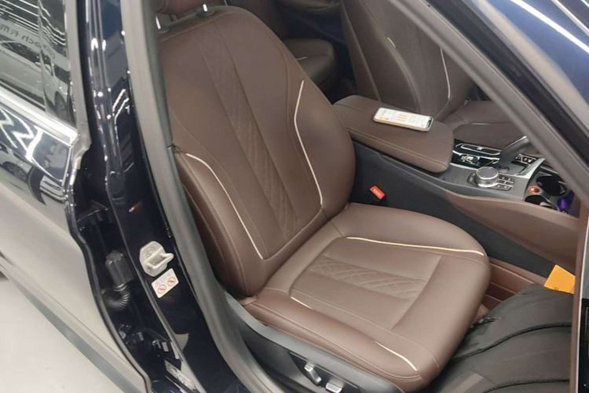 Used BMW 5 Series 2023 530Li Leading Model M Sport Package Right Front Seat