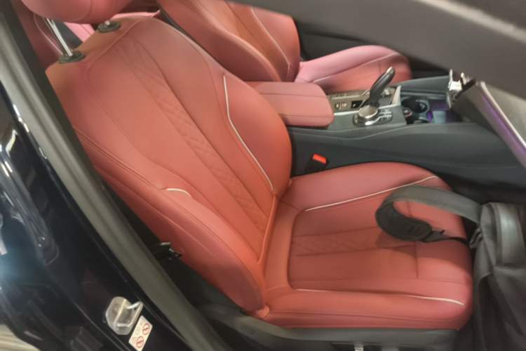 Used BMW 5 Series 2023 530Li Leading Model M Sport Package Right Front Seat