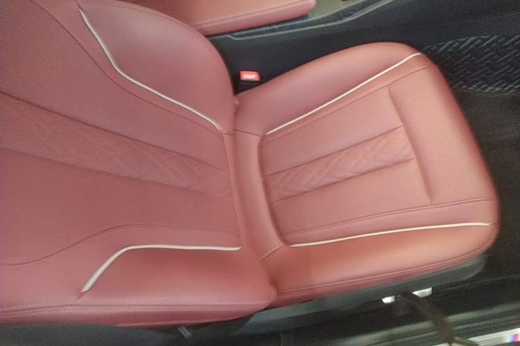 Used BMW 5 Series 2023 530Li Leading Model M Sport Package Right Front Seat