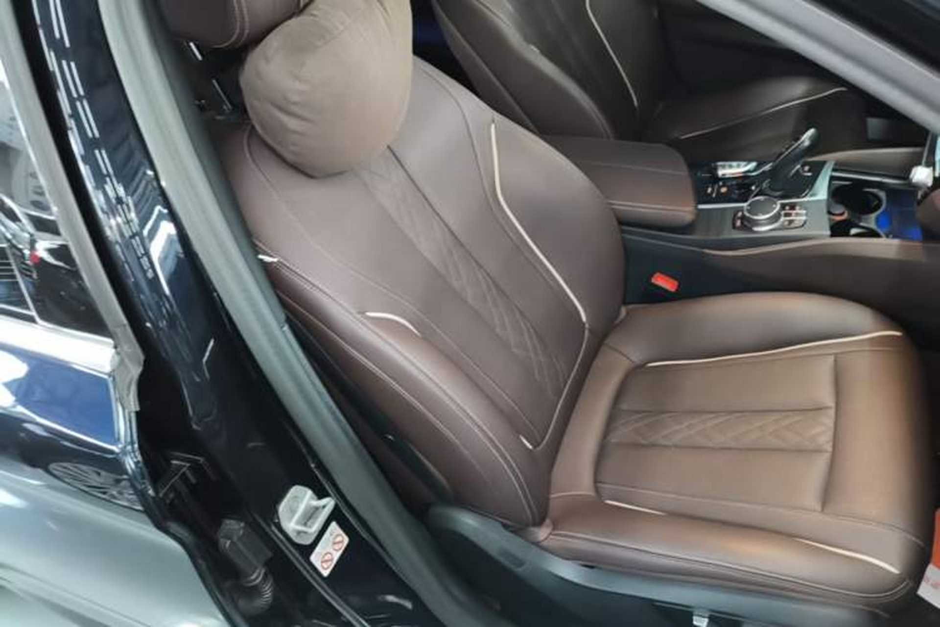 Used BMW 5 Series 2023 530Li Leading Model M Sport Package Right Front Seat